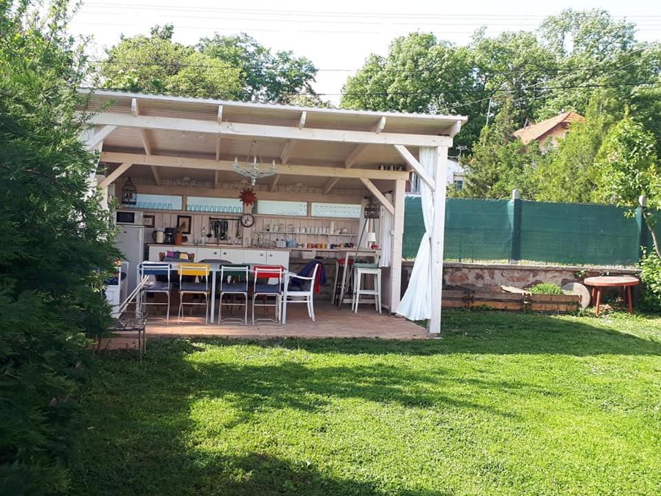Fueloep Villa Apartmanhaz Balatonszepezd Εξωτερικό φωτογραφία