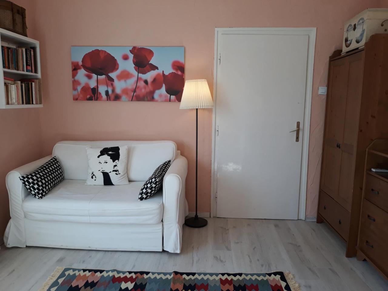 Fueloep Villa Apartmanhaz Balatonszepezd Εξωτερικό φωτογραφία